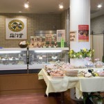 ケーキコーナー(梅月堂)